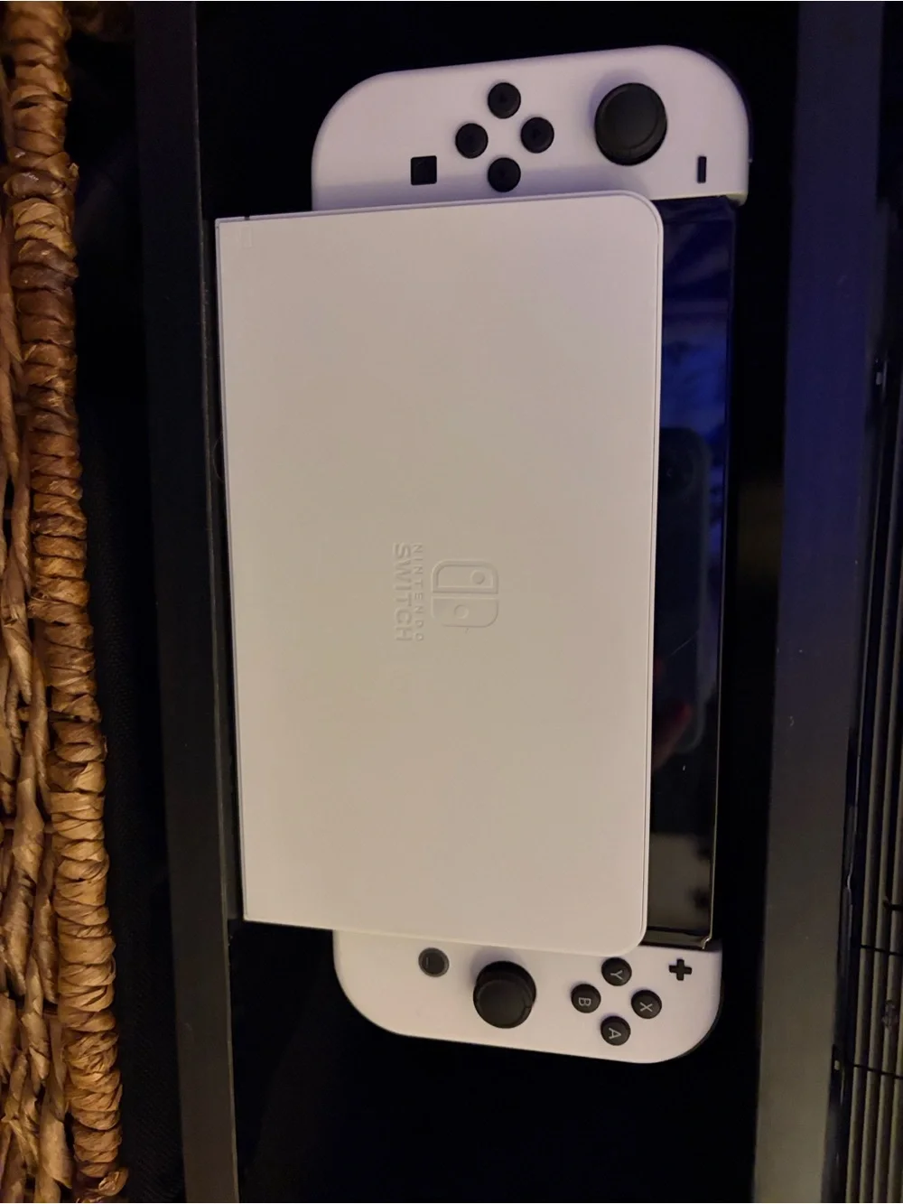 Nintendo Switch OLED White Console – original Box Art + accessories